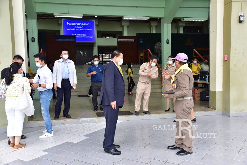 20210426-Governor inspects field hospitals-079.JPG